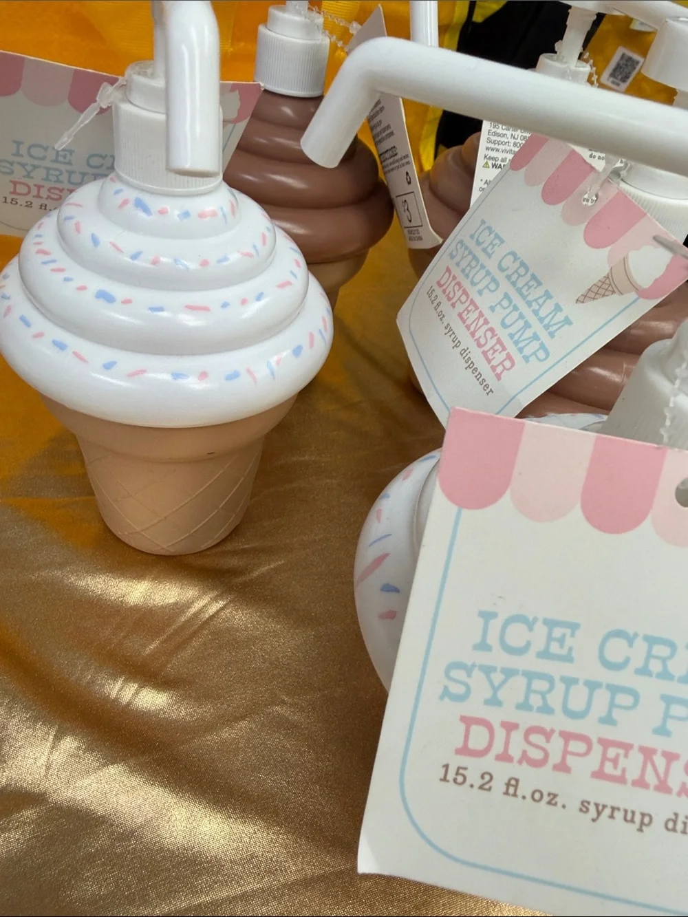 Ice Cream Syrup Pump Dispenser Bundle 5 pack - White & Chocolate 15.2 fl oz new